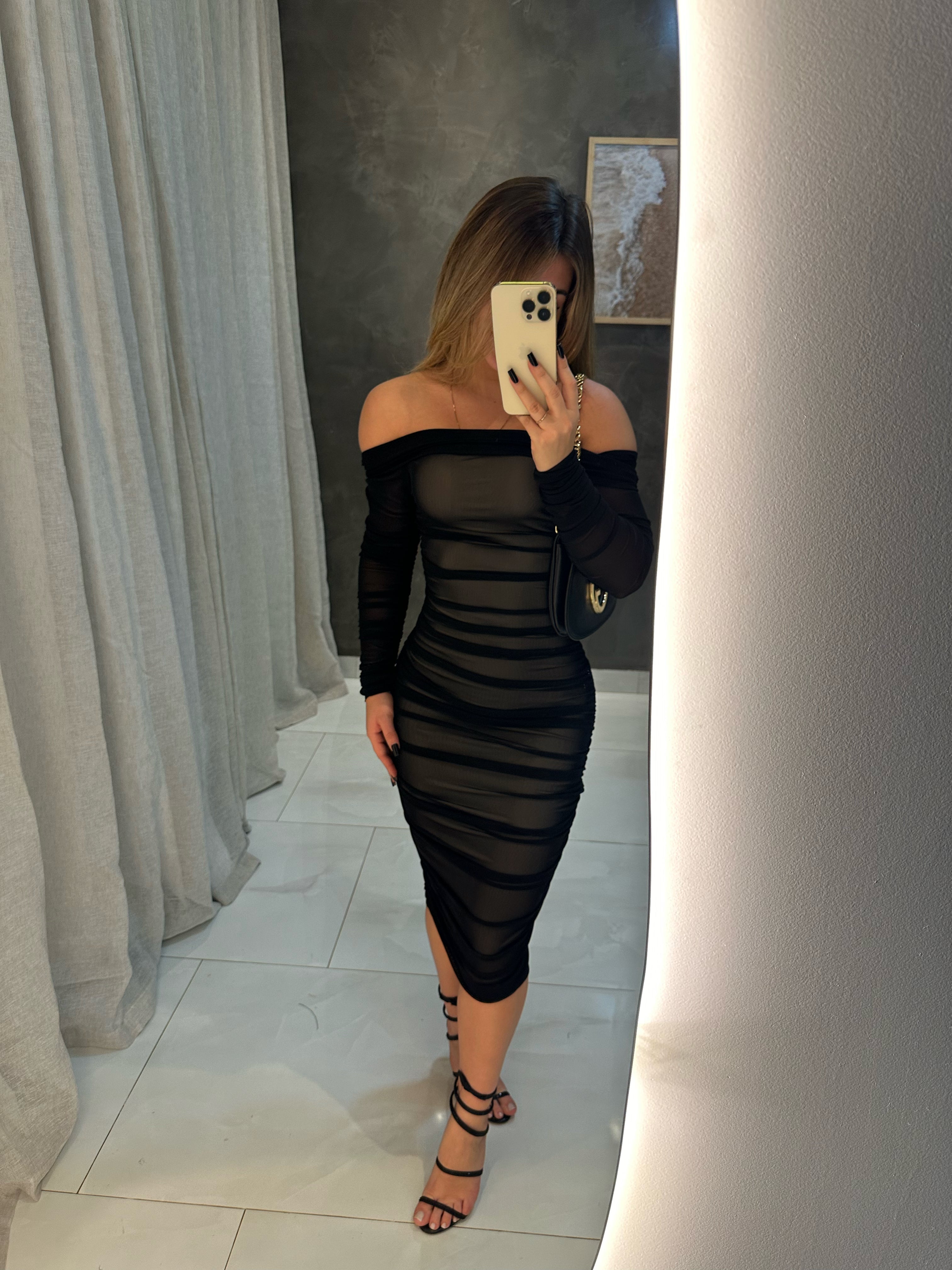 Vestido Midi Transparente Ombro a Ombro Cobry