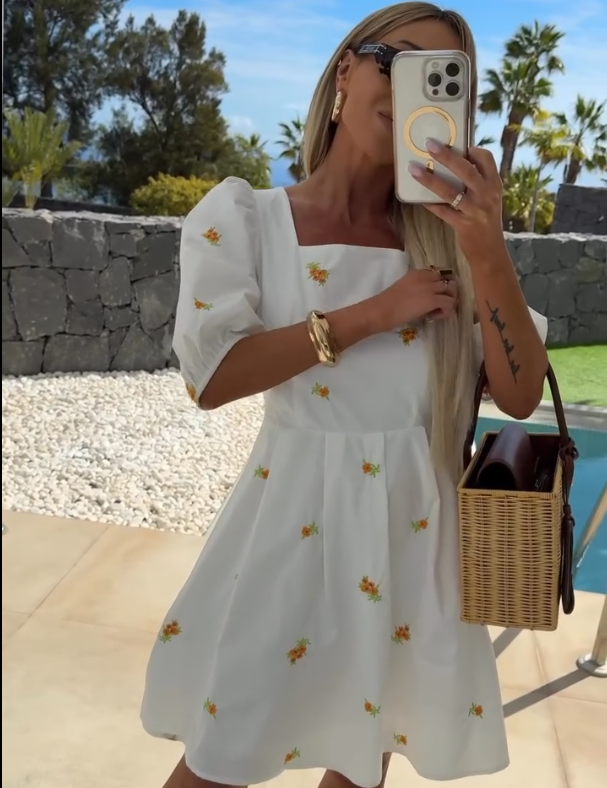 Robe Blanche Champêtre à Fleurs Brodées