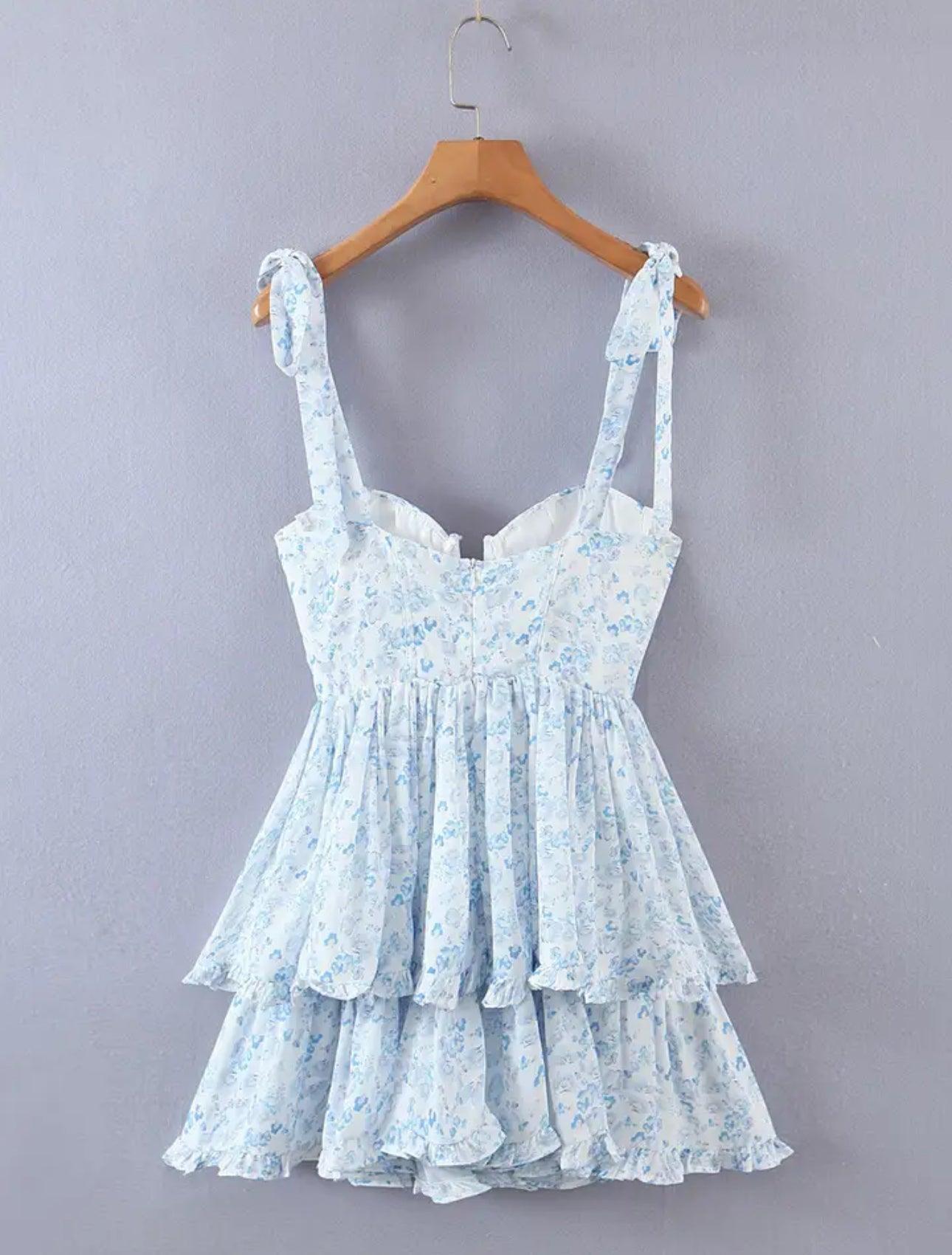 Vestido Curto Floral Ruffle – Charme e Delicadeza em Cada Detalhe